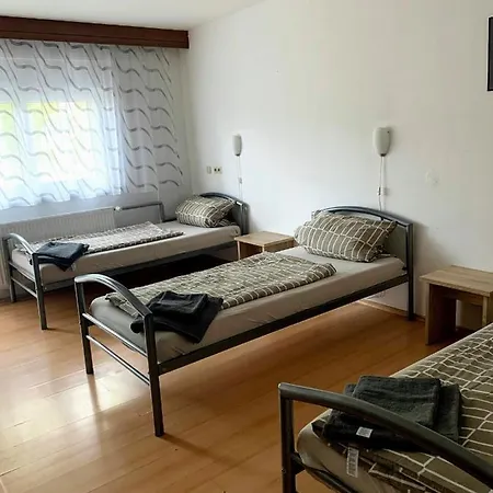 Am Marktplatz Guest house Karlsbad